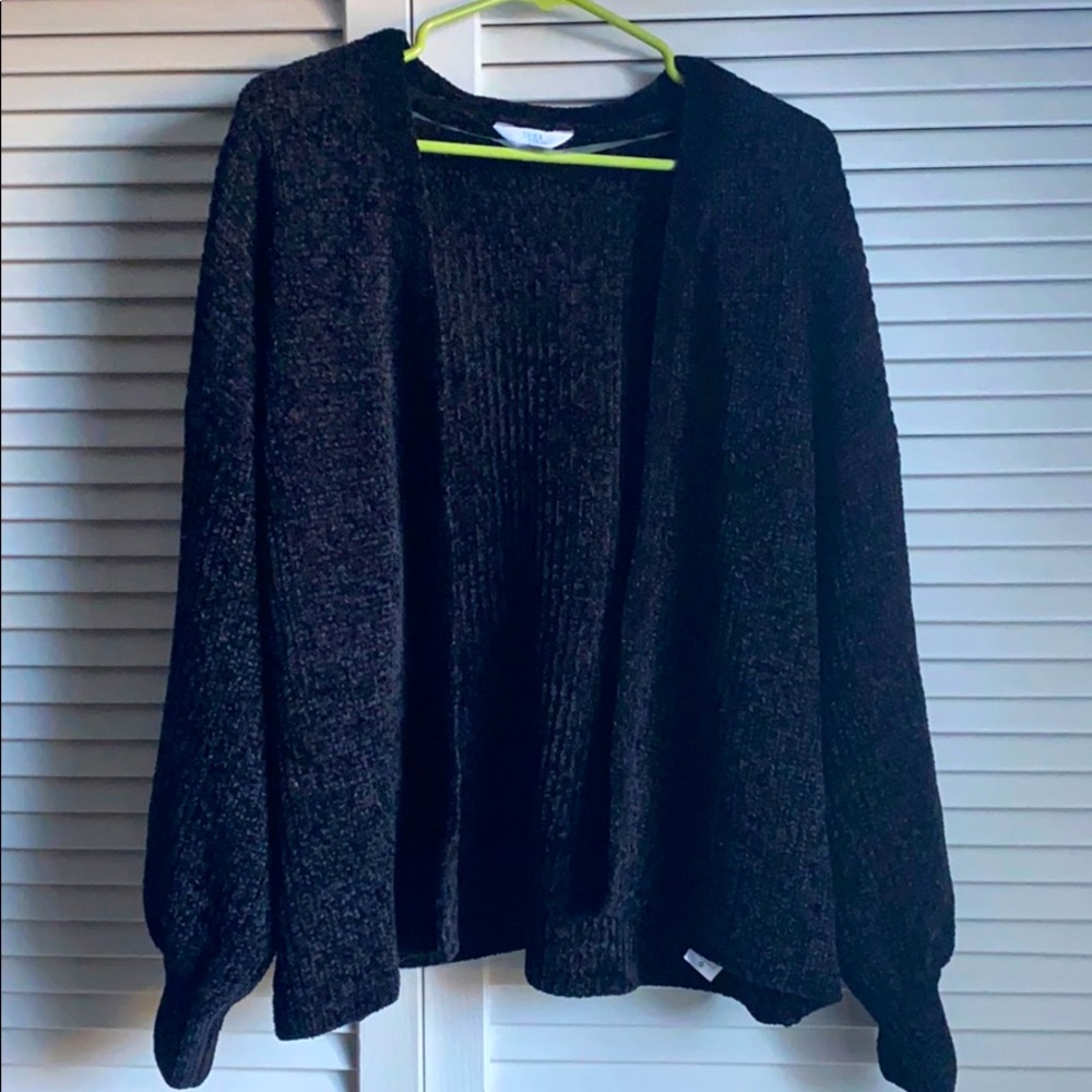 Black puff sleeve cardigan